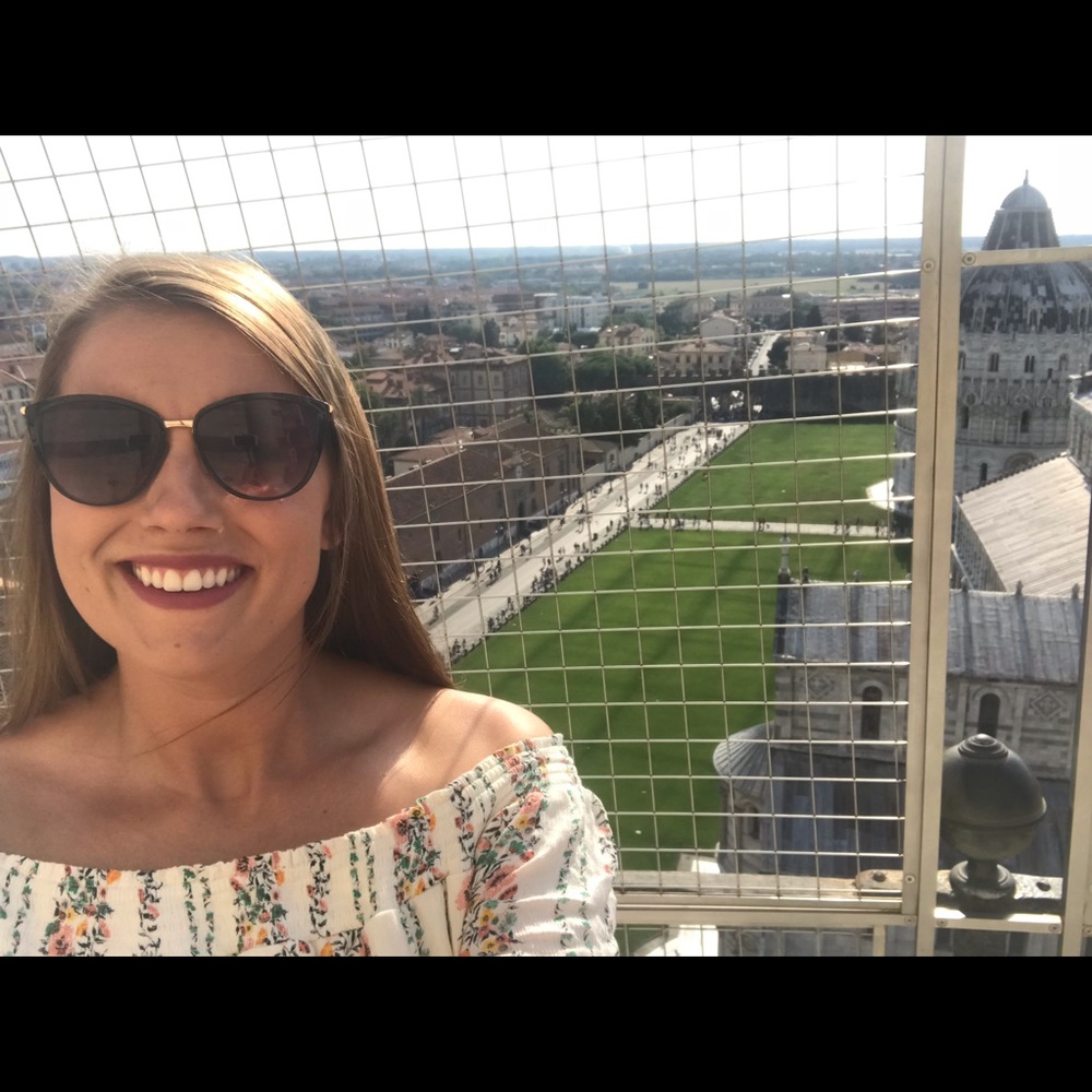 Meet your Posher, Lauren